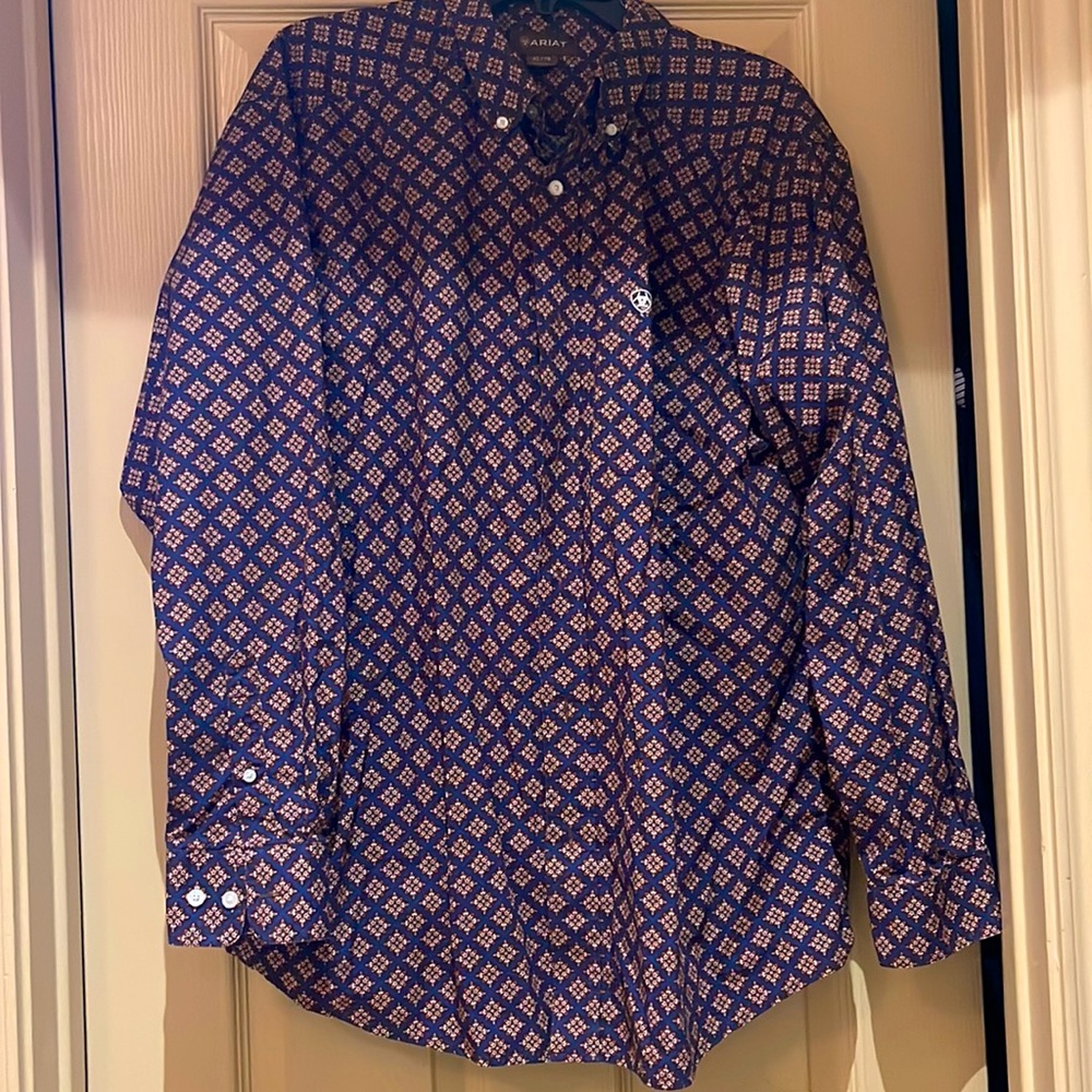 Ariat long sleeve shirt